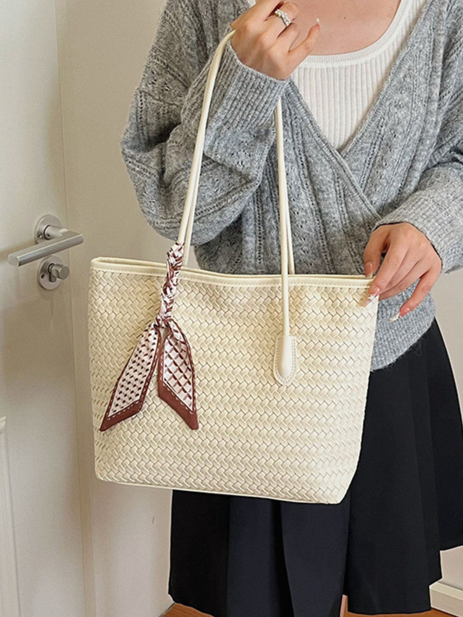 handbag in ivory with woven and woven texture