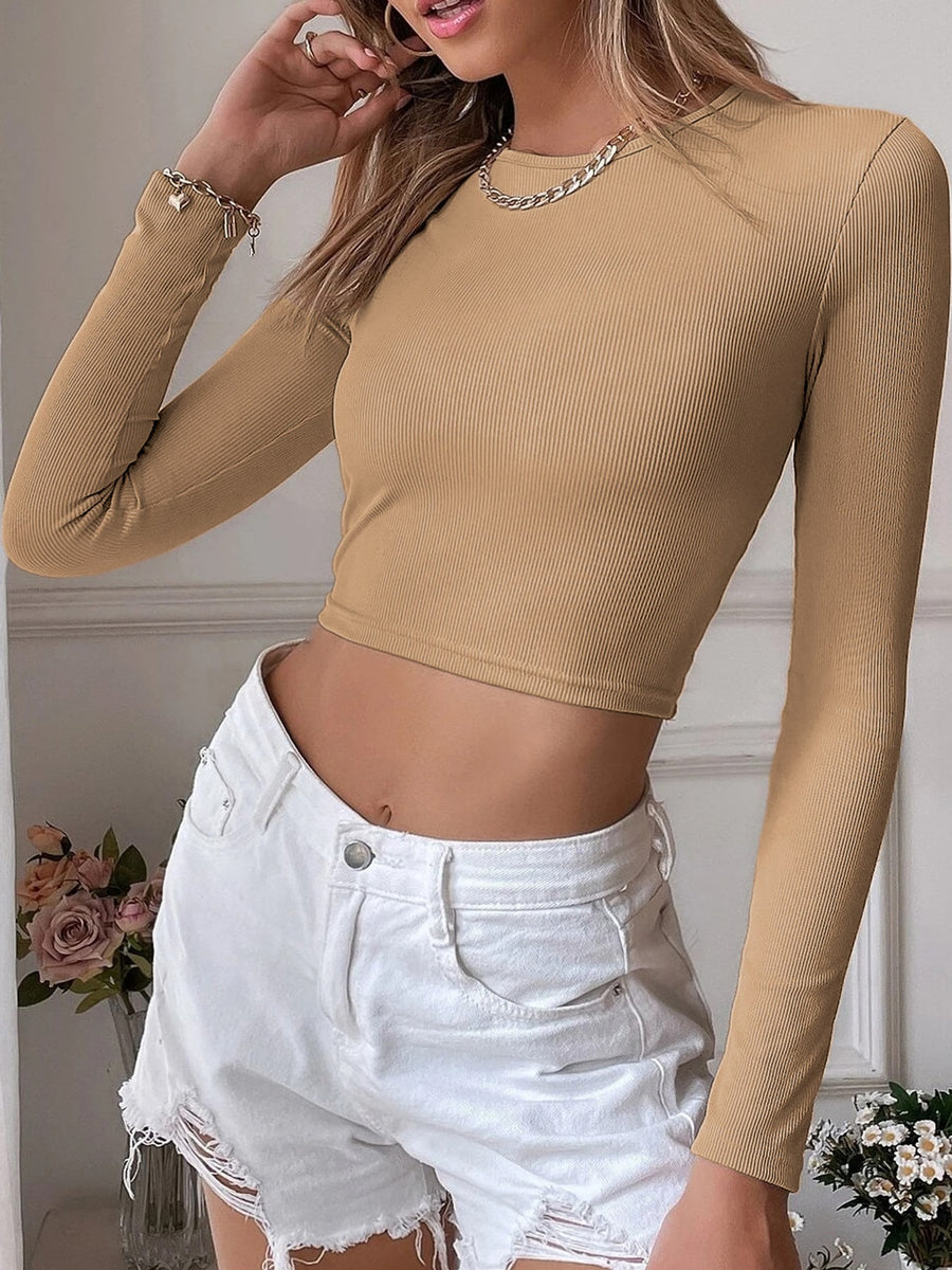 Polyester &amp crop top in Black with fitted silhouette