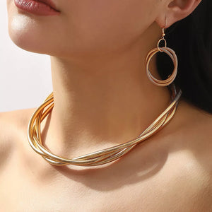 Gold jewelry set with choker length and lobster clasp