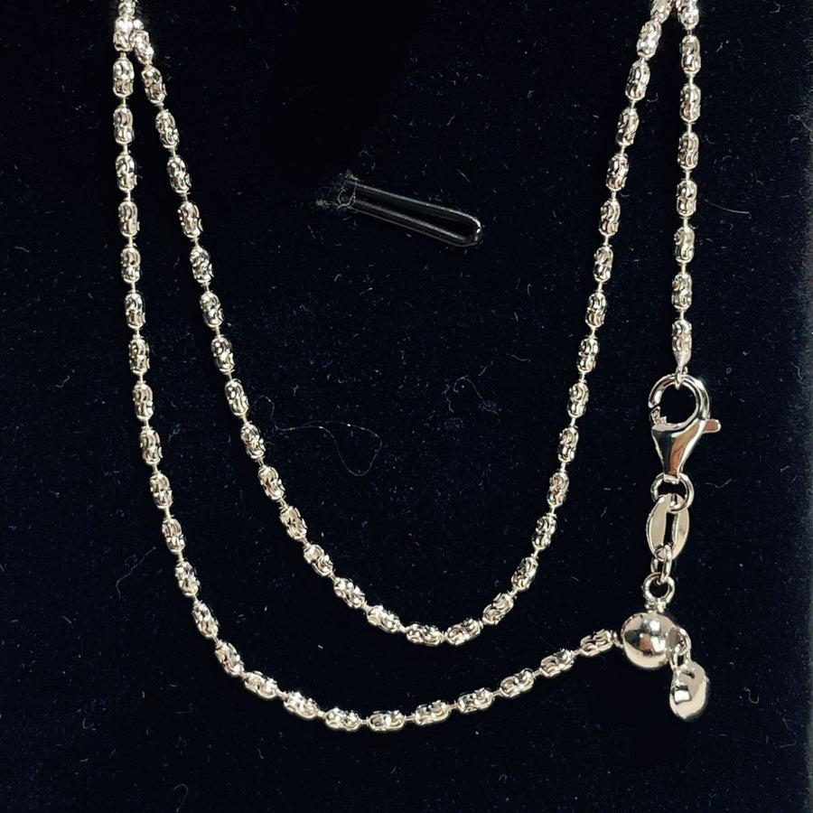 silver necklace with princess-length and lobster clasp