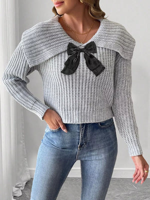 Black regular pullover sweater with v-neck