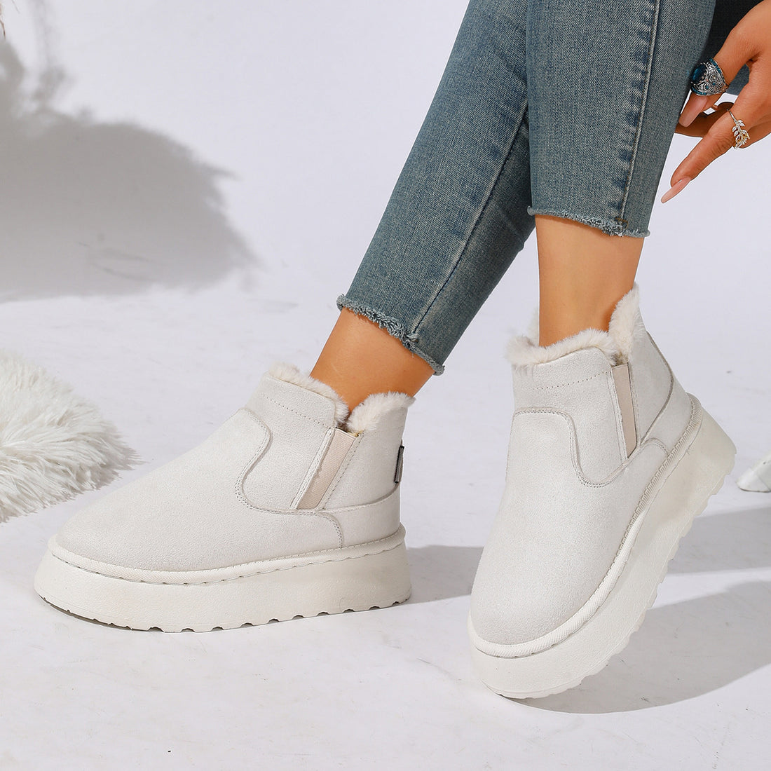 boots in Camel with round toe and ankle-length