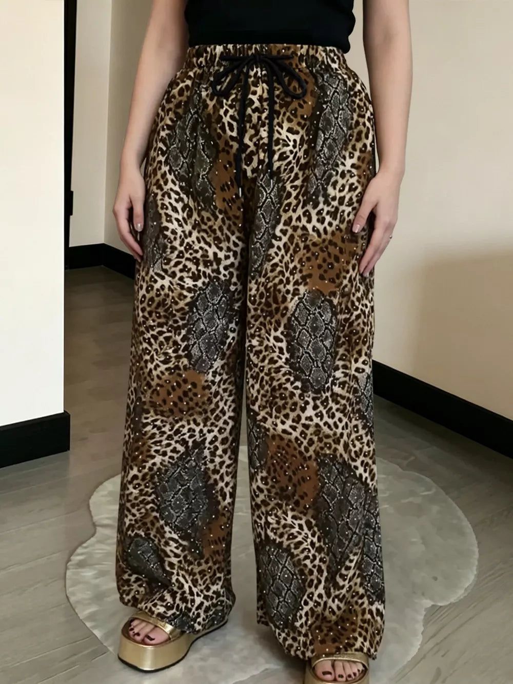 Black Leopard wide-leg pants with pocketed and N/A