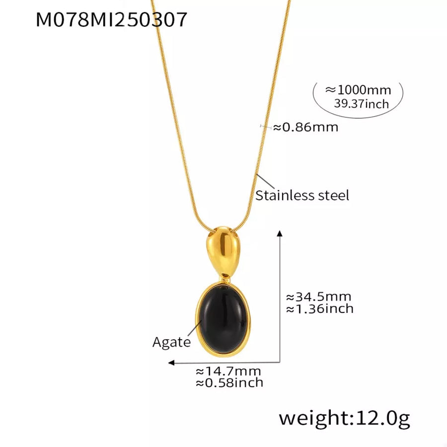 necklace in Gold with gold-plated and long