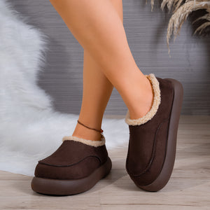 ankle boots in Camel with round toe and ankle-length