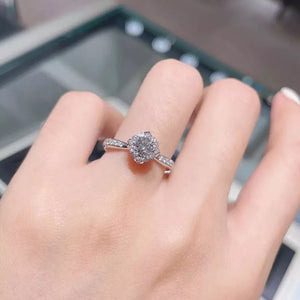 ring in silver featuring moissanite stones and fitted fit