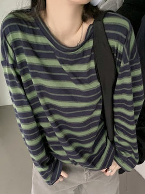 t-shirt featuring striped in Green-Striped with Polyester 90% (inclusive)&amp texture