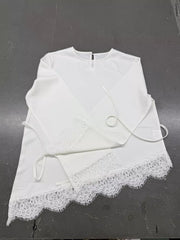 ivory blouse with hip-length and pullover