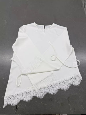 ivory blouse with hip-length and pullover