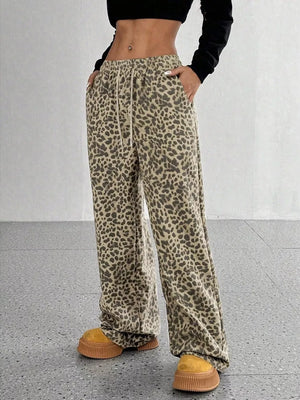 wide-leg pants featuring leopard-print in Brown with 95% polyester, 5% elastane Care instructions: Machine wash cold texture
