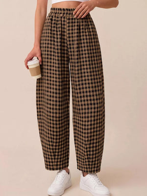 wide-leg pants in Red with pocketed and ankle-length