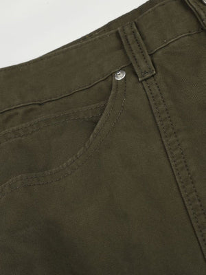 cargo pants in olive green with pocketed and full-length