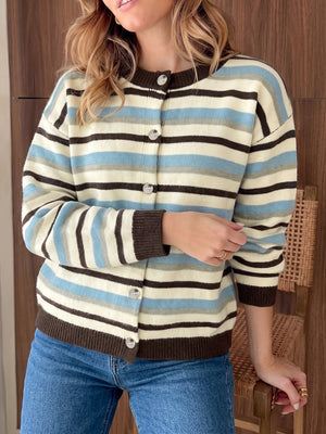 cardigan in light blue with striped and buttoned