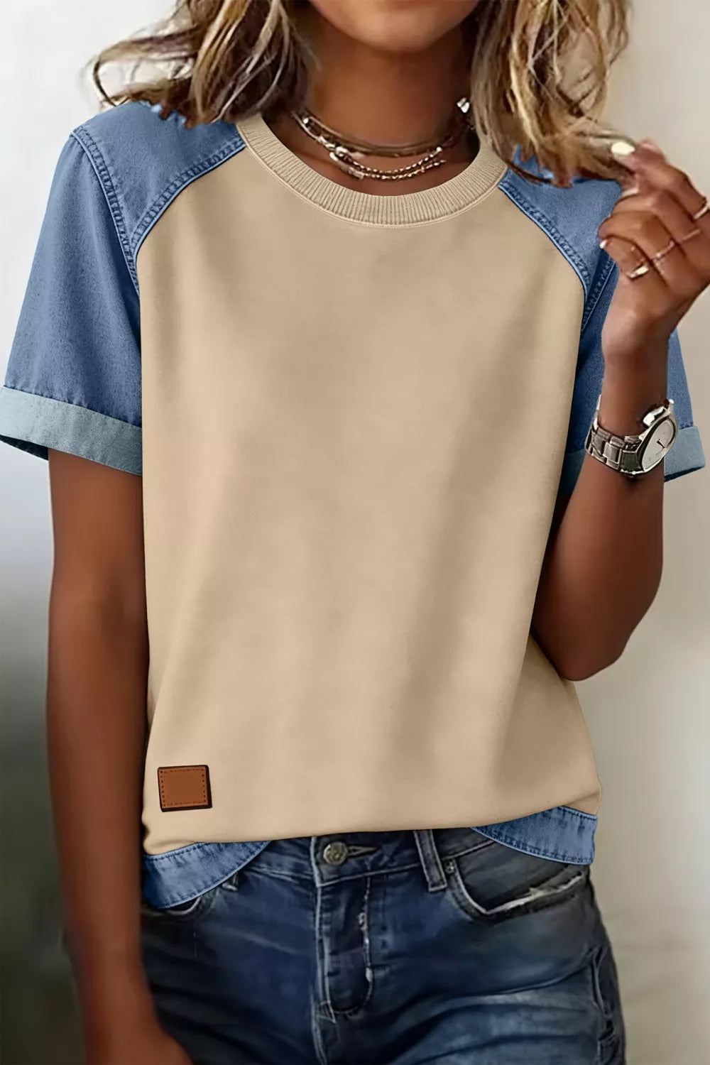 Color block denim-inspired t-shirt with round neck