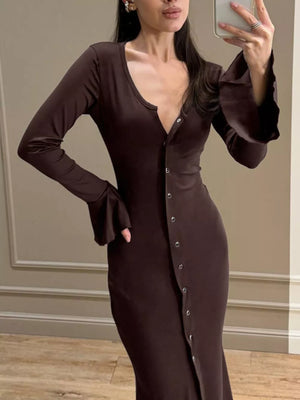 95% Polyester, 5% Spandex Care instructions: Machine wash cold bodycon dress in Black with fitted silhouette