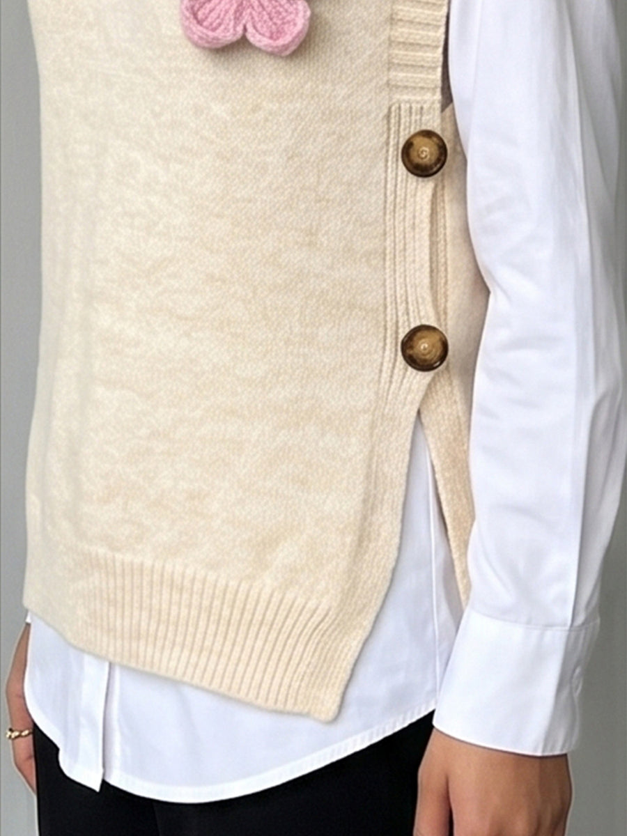 sweater vest in pink with buttoned and hip-length