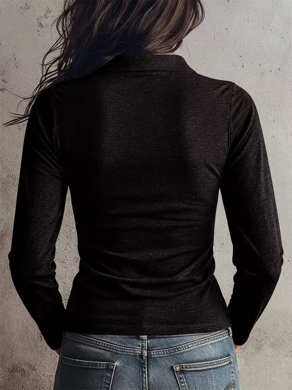 100% polyester Care instructions: Machine wash cold t-shirt in Burgundy with slim silhouette