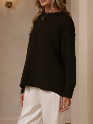 pullover sweater in Brown with dropped shoulders and hip-length