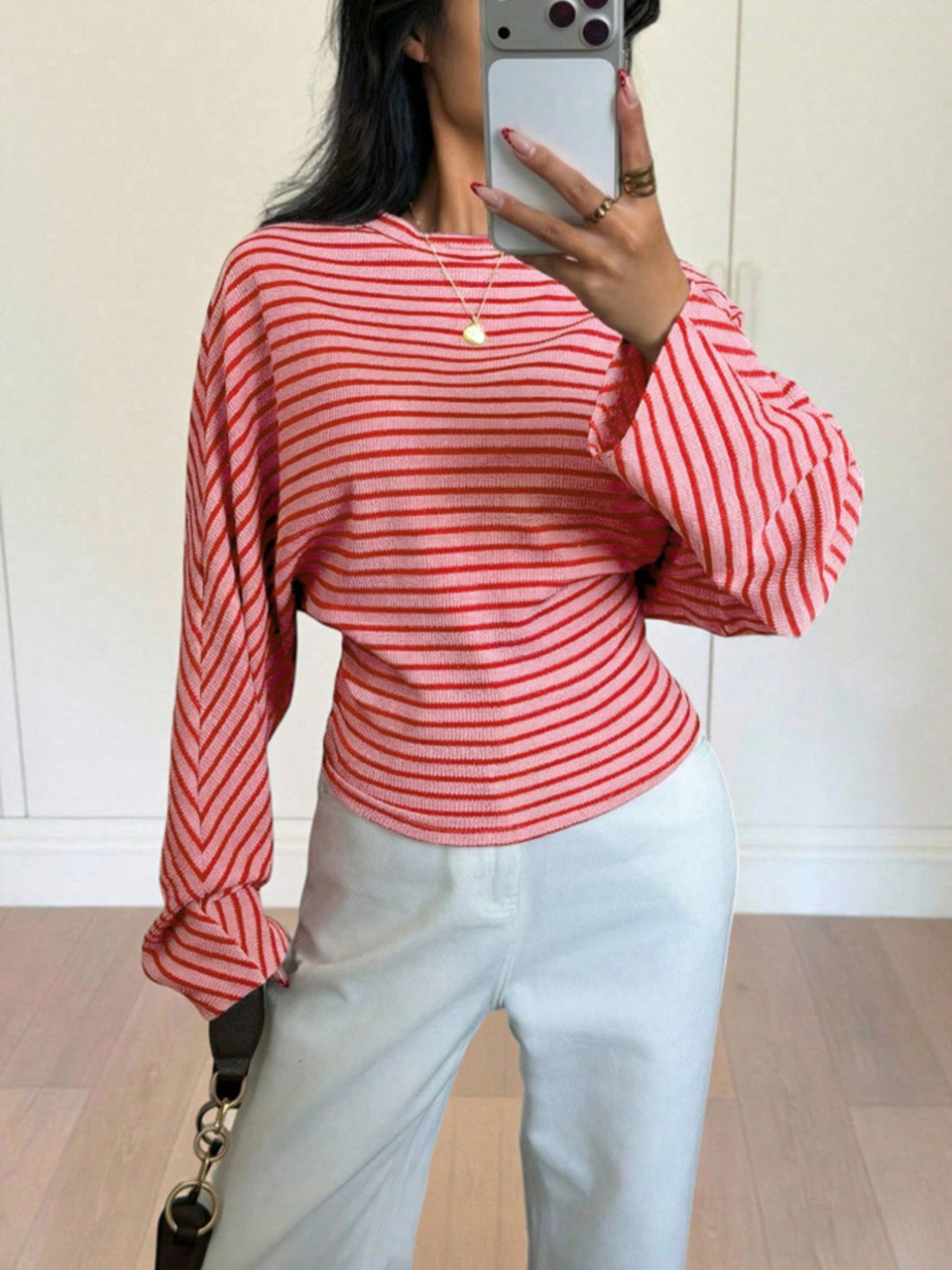 light pink t-shirt with striped and round neck