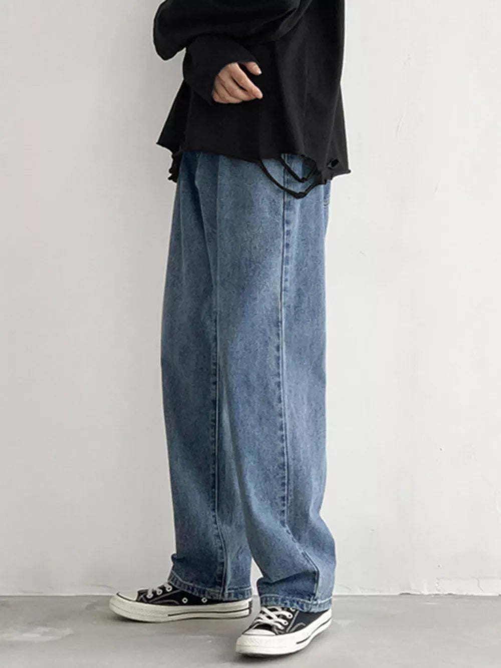 Men's Loose Fit Jeans in Light Blue