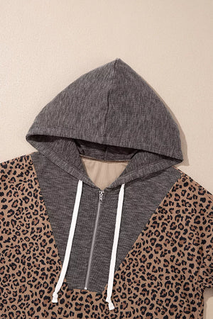athleisure hoodie in black with hooded