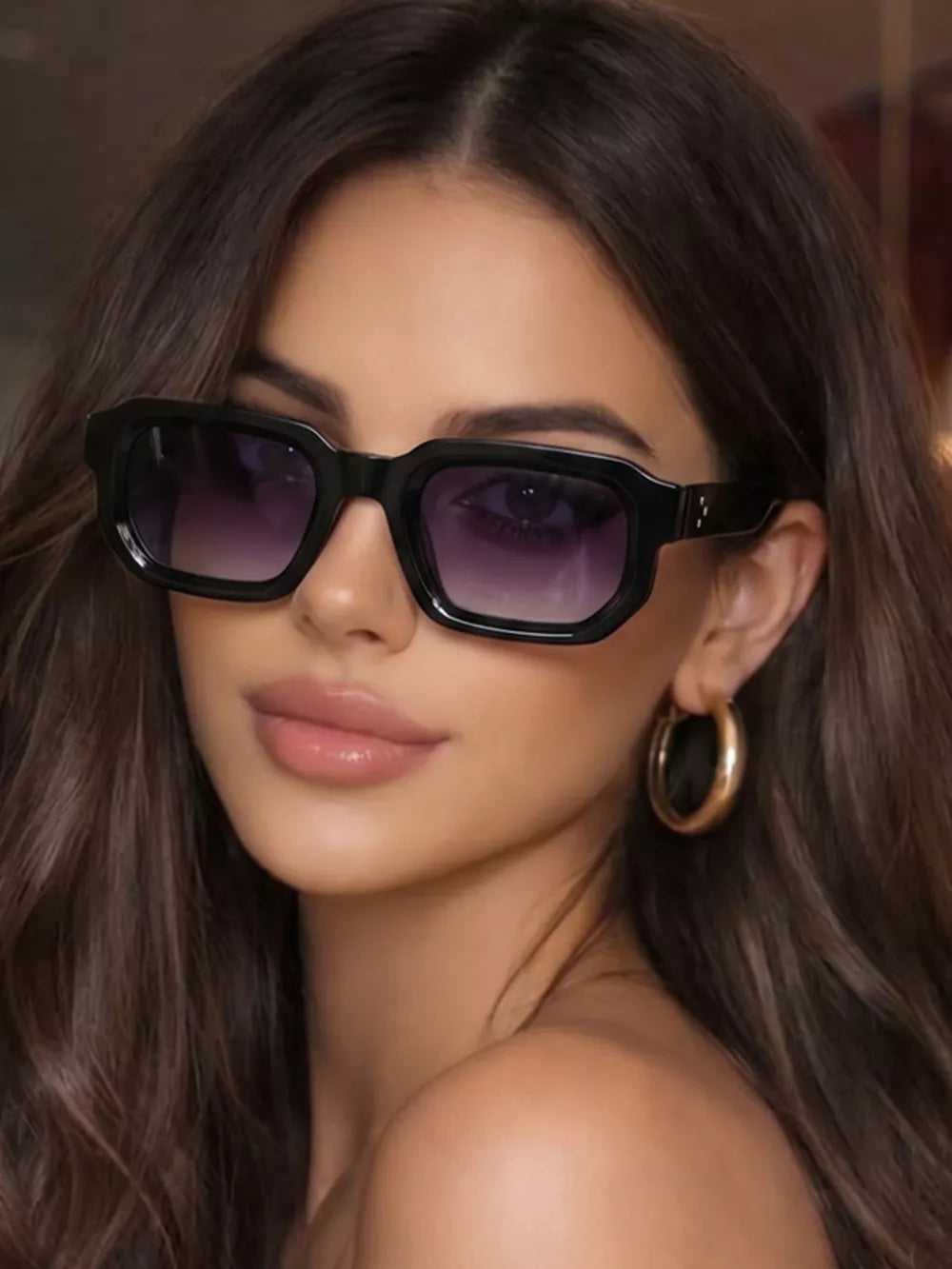 PC Frame material: Polycarbonate Lens material: Polycarbonate Temple material: P sunglasses in Style C with boxy silhouette