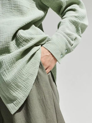 Blue relaxed button-down shirt with collared