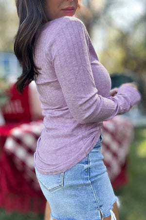 classic t-shirt in lavender with round neck