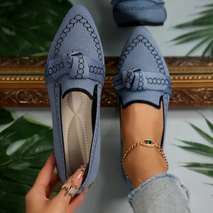 Dusty blue chain-stitched knit bow pointed flats with a comfortable sole.