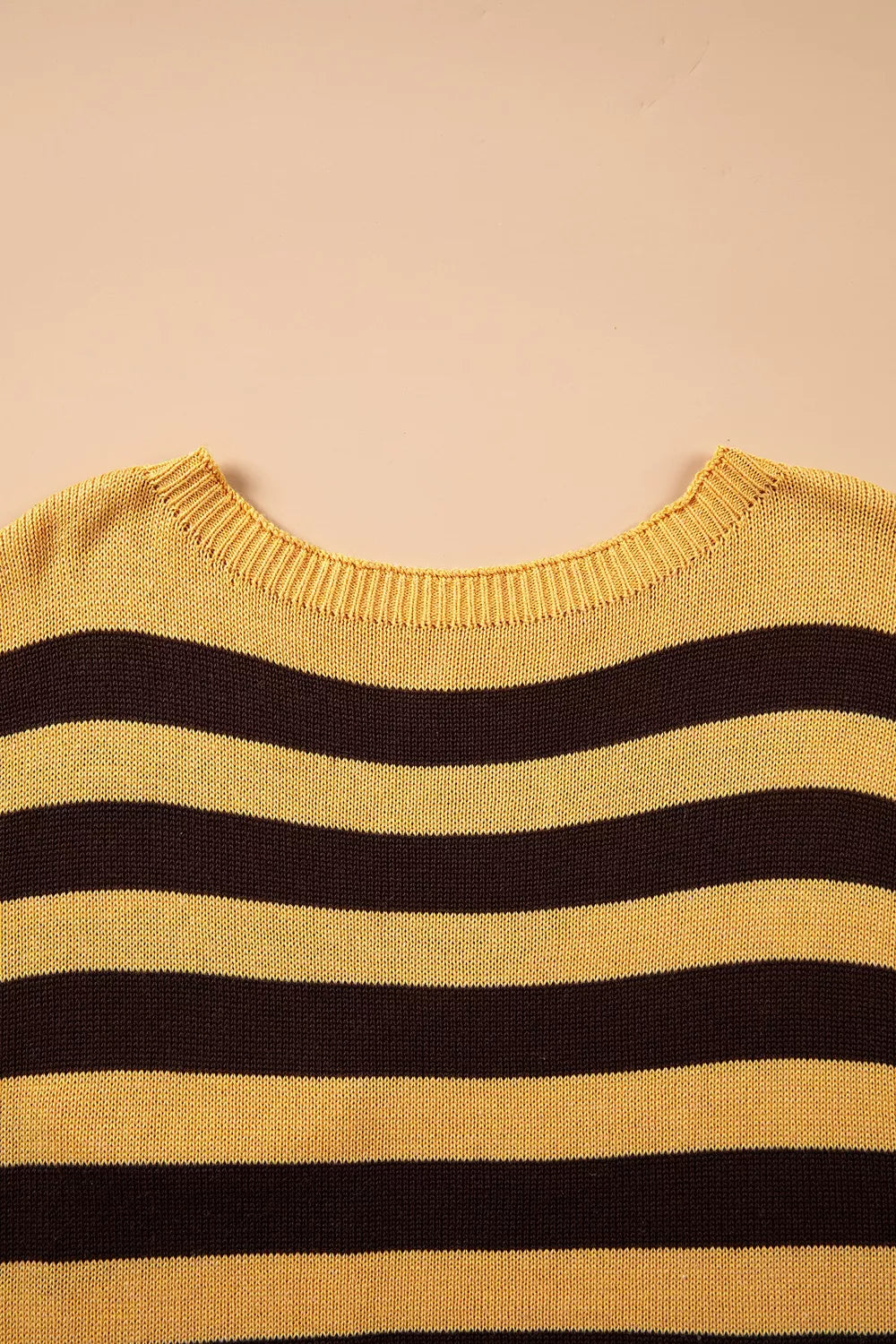 Gold relaxed pullover sweater with crew neck