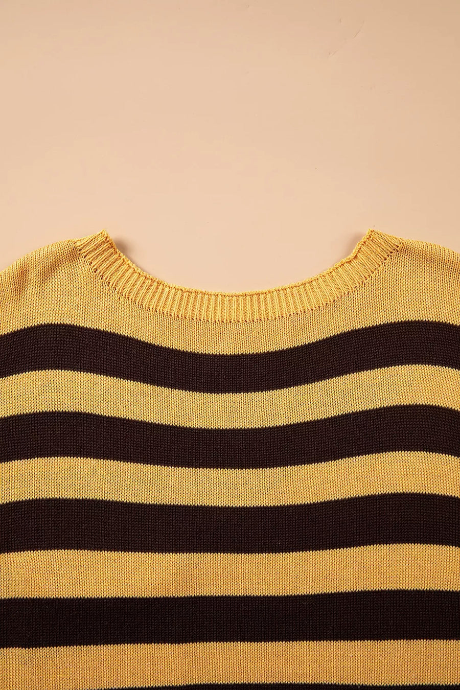 Gold relaxed pullover sweater with crew neck