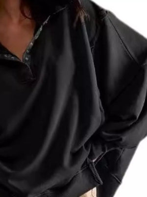 athleisure sweatshirt in Black with collared
