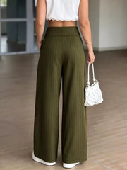 wide-leg pants in Green with striped and pocketed