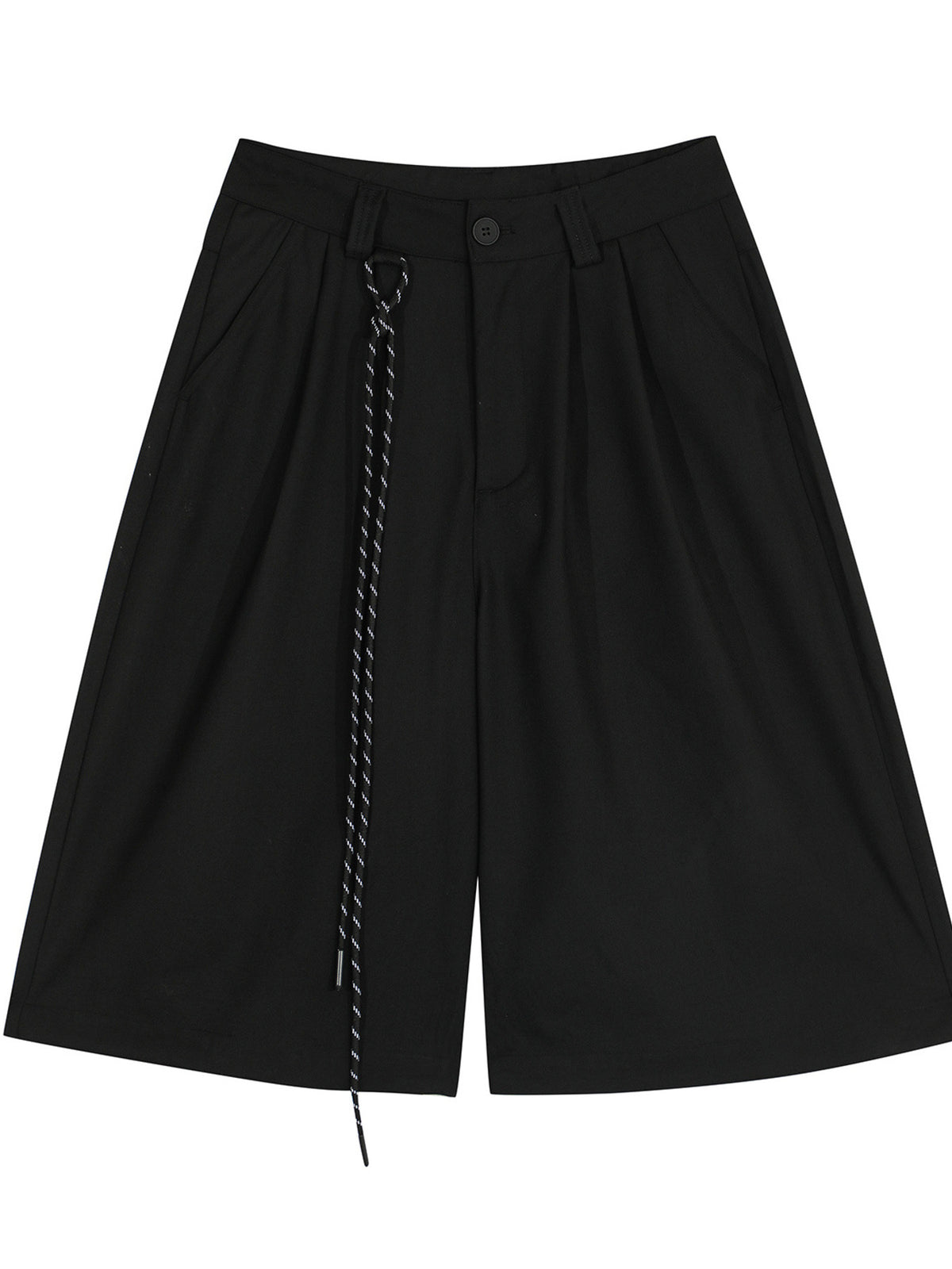 shorts in black featuring side pockets and wide-leg fit