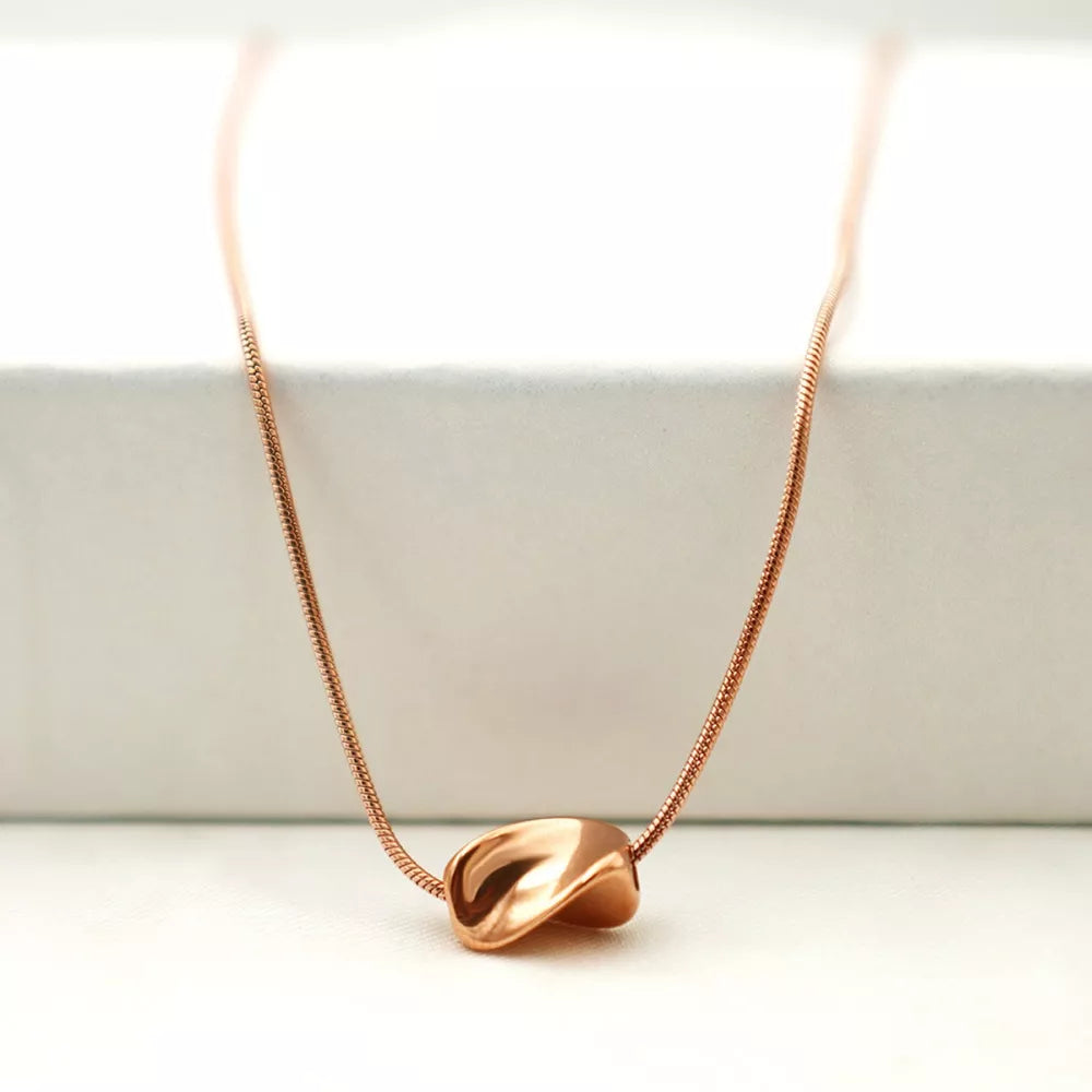 necklace in Rose Gold with 18K gold-plated and short