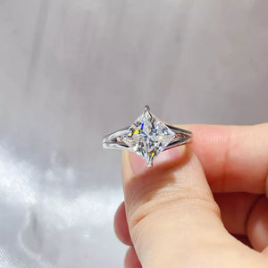 0.3 Carat 925 Sterling Silver Solitaire Ring in this colorway