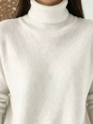 turtleneck sweater in Purple with turtleneck and long sleeve