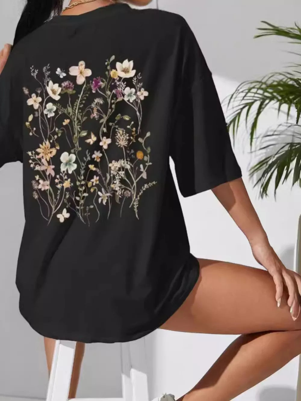 100% polyester Care instructions: Machine wash cold t-shirt in blush pink with oversized silhouette