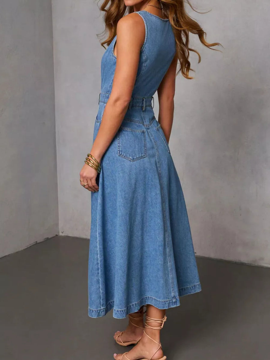 95%cotton, 5%spandex Care instructions: Machine wash cold midi dress in Blue with A-line silhouette