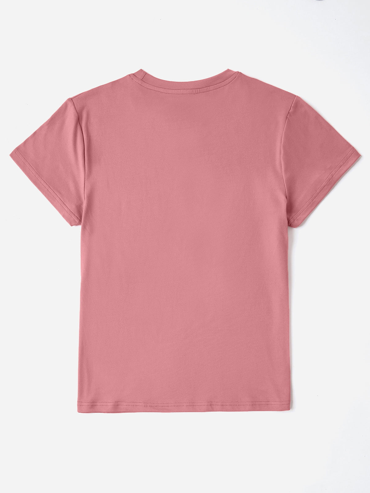 Dusty pink polyester t-shirt with crew neck and short sleeves.