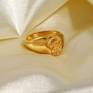 romantic ring in Gold with not applicable