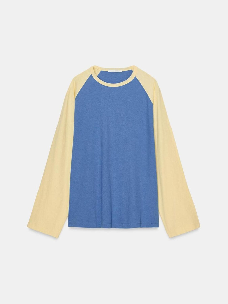 royal blue t-shirt with stretch and raglan sleeve
