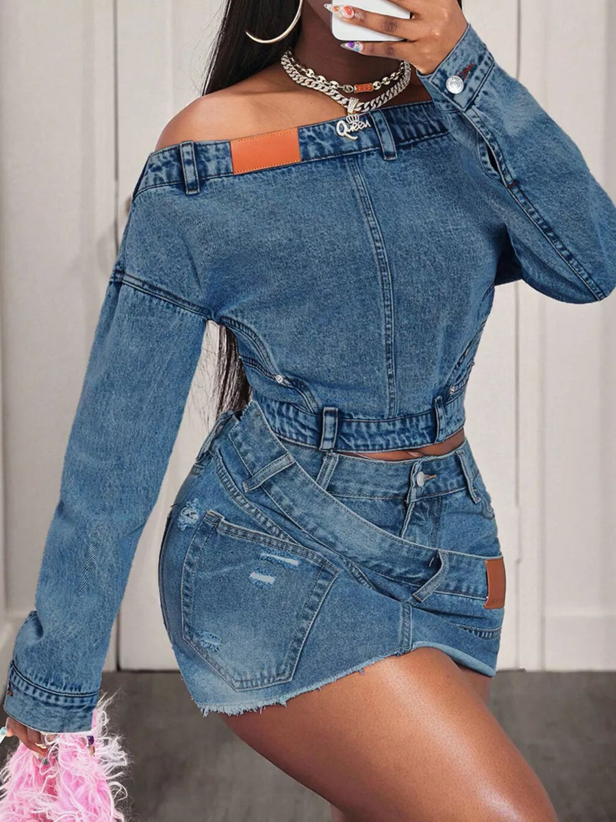 Medium off-shoulder top with cropped and button-front