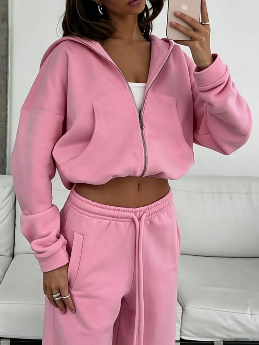 100% polyester Care instructions: Machine wash cold lounge set in cream with relaxed silhouette