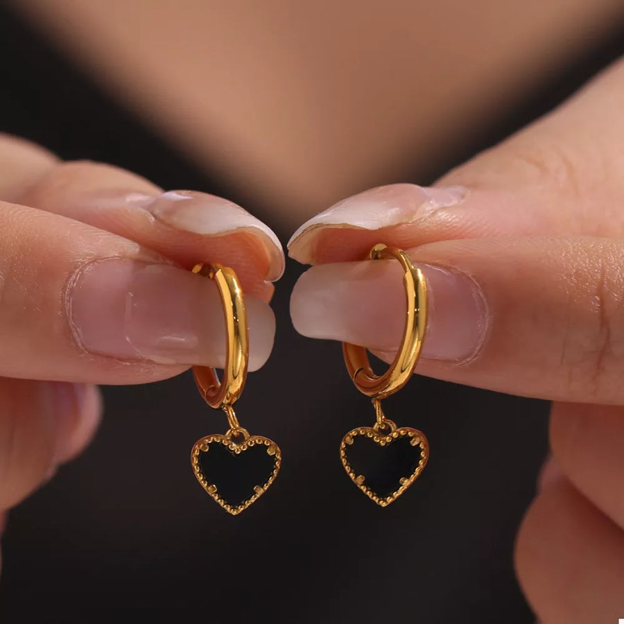 18K Gold-Plated,Stainless Steel,Black agate Care instructions: Avoid wearing dur earrings in black with straight silhouette