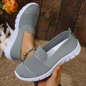 Black with Round Toe Flats Slip-ons