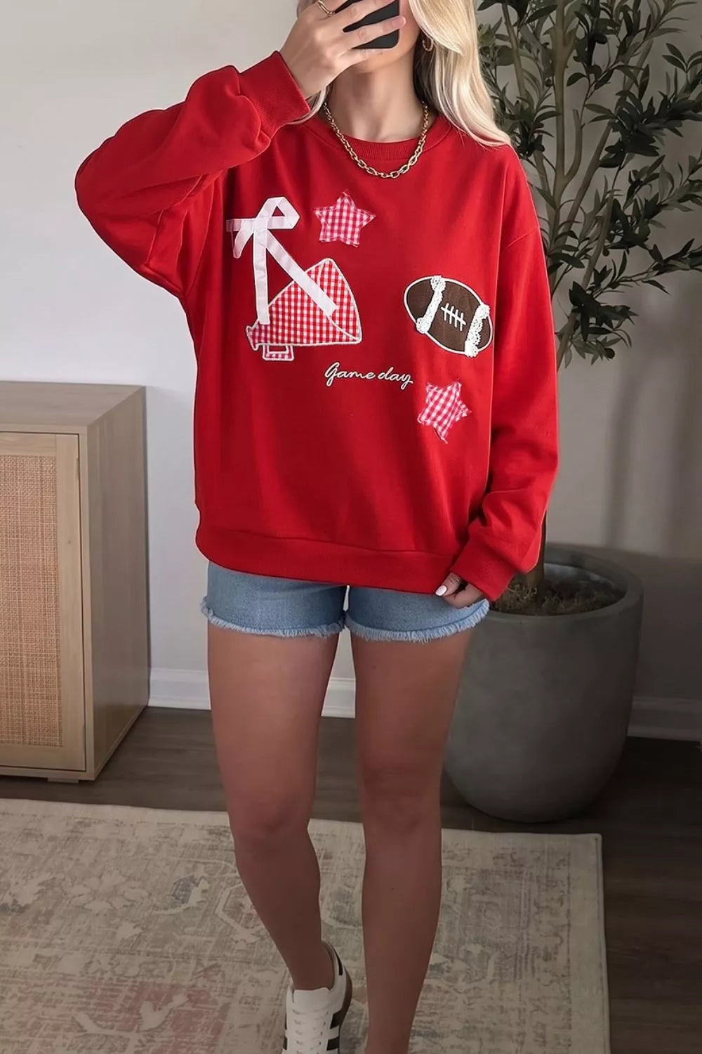 preppy sweatshirt in Black with crew neck