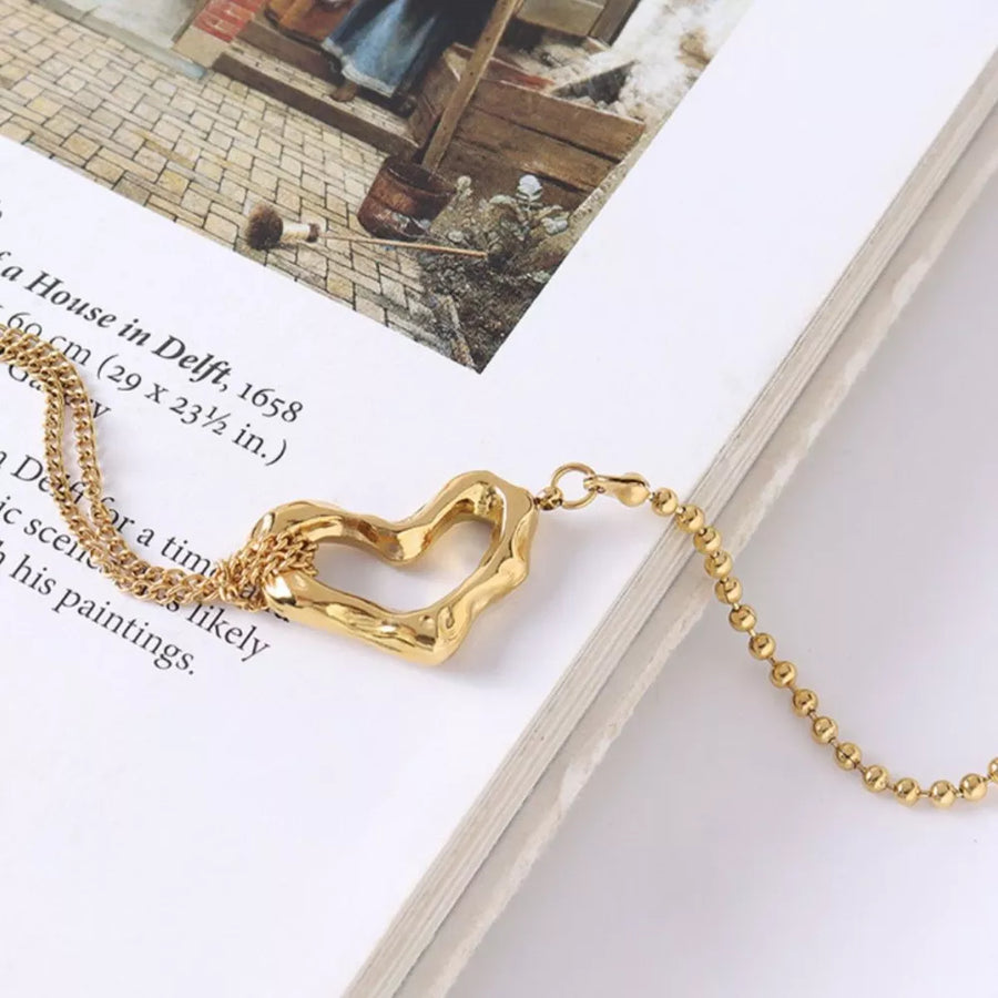 gold bracelet with adjustable length and n/a