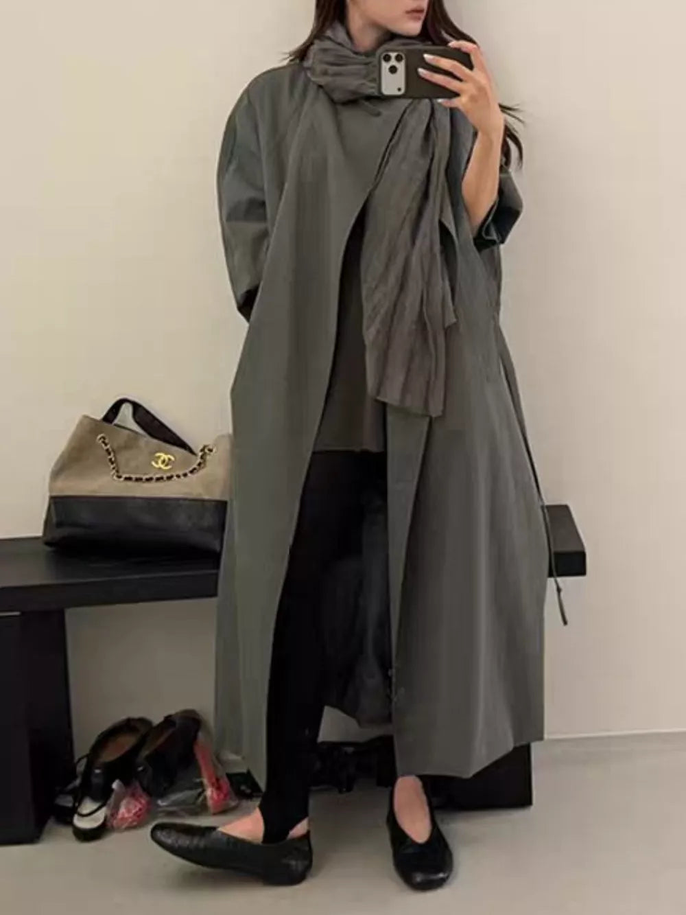 Sage trench coat with buttoned and long sleeve