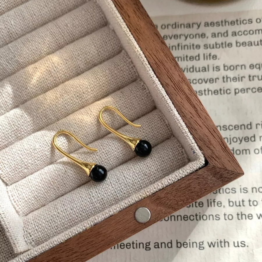Silver earrings with short and hook